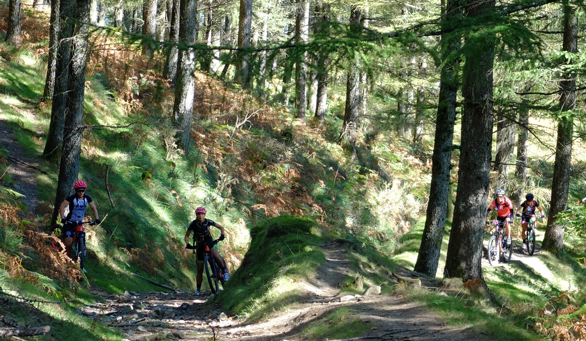 Girls-Cycling-Experience-Baztan-1